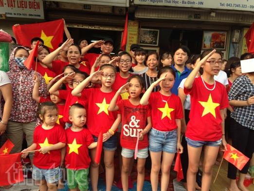 Hàng vạn người dân náo nức mừng ngày hội lớn ảnh 15